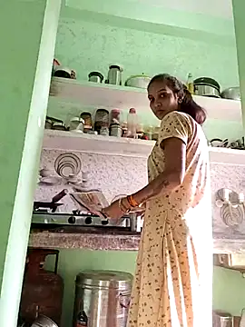 Snapshot of Hotty-Nidhi chatting on November 2025 04:21:01 AM Hotty-Nidhi online show from November 2025 04:21:01 AM