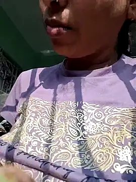 Snapshot of Hotty-Nidhi chatting on December 2025 03:26:02 AM Hotty-Nidhi online show from December 2025 03:26:02 AM