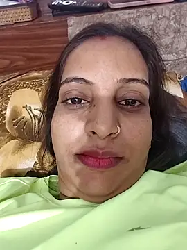 Snapshot of Hotty-Nidhi chatting on December 2025 02:40:01 AM Hotty-Nidhi online show from December 2025 02:40:01 AM