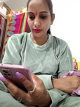 Snapshot of Hotty-Nidhi chatting on January 2026 04:12:02 PM Hotty-Nidhi online show from January 2026 04:12:02 PM