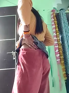 Snapshot of Hotty-Nidhi chatting on February 2026 06:40:02 AM Hotty-Nidhi online show from February 2026 06:40:02 AM