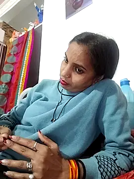 Snapshot of Hotty-Nidhi chatting on February 2026 04:33:01 PM Hotty-Nidhi online show from February 2026 04:33:01 PM