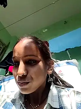 Snapshot of Hotty-Nidhi chatting on February 2026 04:20:01 AM Hotty-Nidhi online show from February 2026 04:20:01 AM