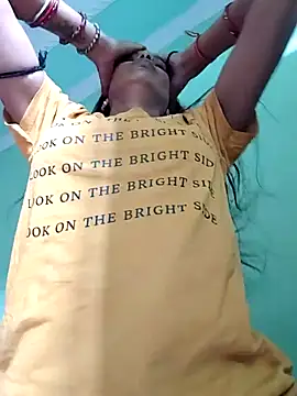 Snapshot of Hotty-Nidhi chatting on February 2026 03:07:02 AM Hotty-Nidhi online show from February 2026 03:07:02 AM