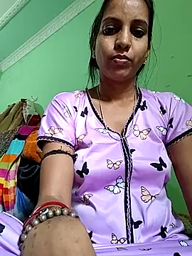 Snapshot of Hotty-Nidhi chatting on February 2026 03:38:02 AM Hotty-Nidhi online show from February 2026 03:38:02 AM
