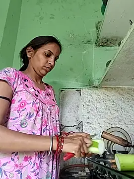 Snapshot of Hotty-Nidhi chatting on February 2026 04:44:02 AM Hotty-Nidhi online show from February 2026 04:44:02 AM