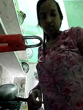 Hotty-Nidhi online show from April 2026 03:36:02 AM