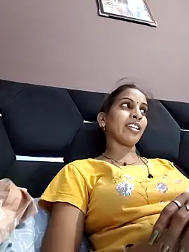 Snapshot of Hotty-Nidhi chatting on May 2026 05:08:02 PM Hotty-Nidhi online show from May 2026 05:08:02 PM