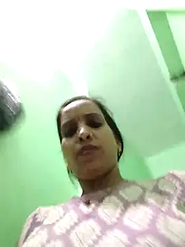 Snapshot of Hotty-Nidhi chatting on May 2026 04:58:02 PM Hotty-Nidhi online show from May 2026 04:58:02 PM
