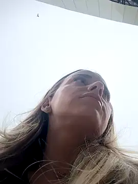 AlexisWhit online show from October 2025 08:42:01 AM