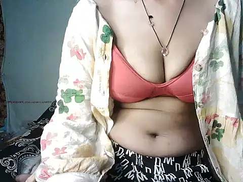 nainaranihot online show from May 2026 10:00:02 AM