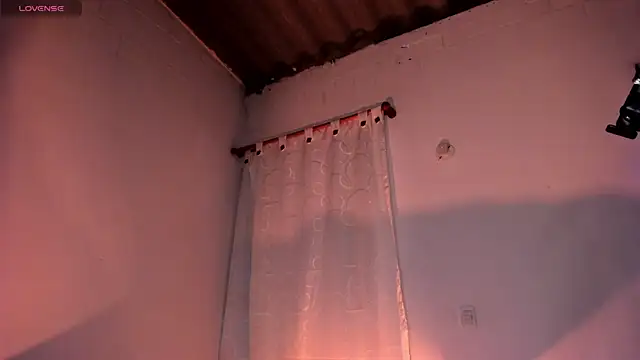 adara evanss online show from April 2026 12:46:01 AM
