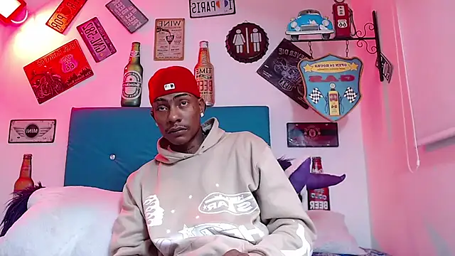 lili roussi online show from November 2025 12:43:01 AM