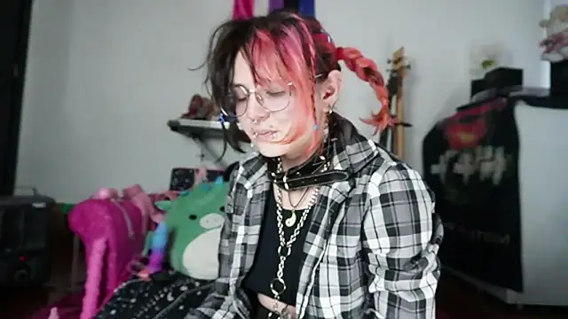 Devil And Princess online show from September 2025 06:52:01 PM