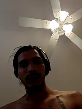 Snapshot of HazelEyedJay420 chatting on March 2025 05:02:02 PM HazelEyedJay420 online show from March 2025 05:02:02 PM