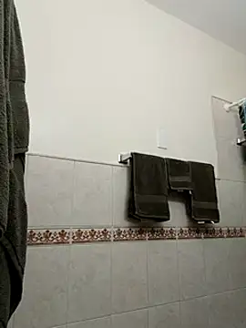 Snapshot of HazelEyedJay420 chatting on March 2025 03:18:02 AM HazelEyedJay420 online show from March 2025 03:18:02 AM