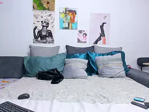 Snapshot of FindomGoddess1 chatting on September 2025 04:19:02 PM FindomGoddess1 online show from September 2025 04:19:02 PM