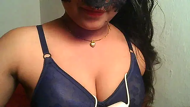 Snapshot of Cludi-New chatting on March 2025 04:56:02 PM Cludi-New online show from March 2025 04:56:02 PM