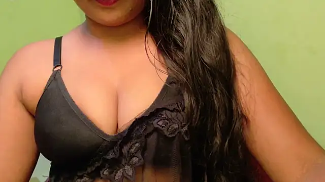 Snapshot of Cludi-New chatting on December 2025 06:31:01 AM Cludi-New online show from December 2025 06:31:01 AM