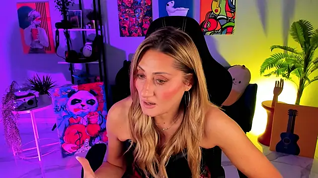 Snapshot of SarahAlluring chatting on November 2025 11:55:02 AM SarahAlluring online show from November 2025 11:55:02 AM