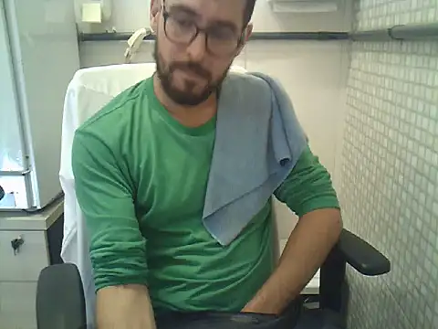 Snapshot of pdasgyn chatting on July 2026 01:37:01 PM pdasgyn online show from July 2026 01:37:01 PM