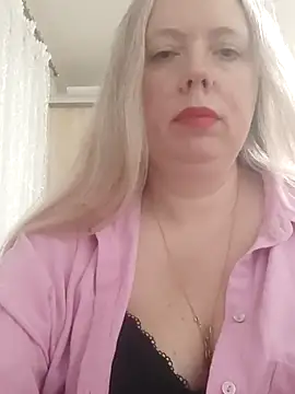 Irina3718 online show from March 2025 08:22:01 PM