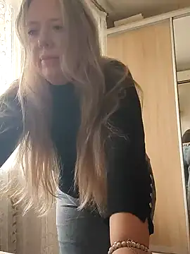 Irina3718 online show from October 2025 09:50:02 AM