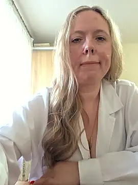 Irina3718 online show from January 2026 01:27:02 PM