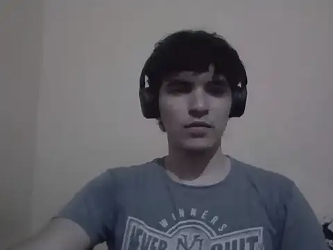 Snapshot of Visculi chatting on December 2025 11:44:01 PM Visculi online show from December 2025 11:44:01 PM