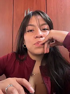 -Selene- online show from May 2026 08:05:02 PM