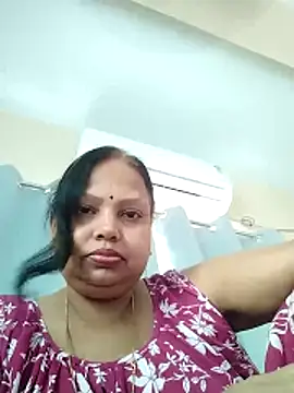 Snapshot of Arohi35 chatting on May 2026 02:18:01 AM Arohi35 online show from May 2026 02:18:01 AM