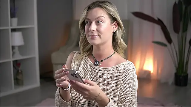 AnnastasiaMills online show from May 2026 08:06:01 PM