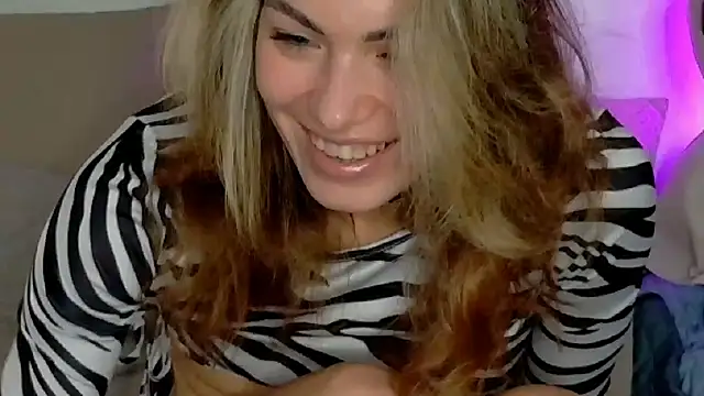 SweetDarling7 online show from December 2025 10:42:02 AM