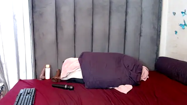 Snapshot of LustyDeziree1 chatting on November 2025 02:23:01 PM LustyDeziree1 online show from November 2025 02:23:01 PM