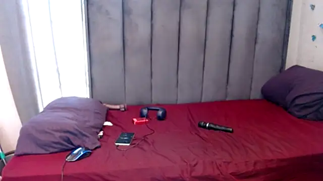 Snapshot of LustyDeziree1 chatting on November 2025 10:37:01 AM LustyDeziree1 online show from November 2025 10:37:01 AM