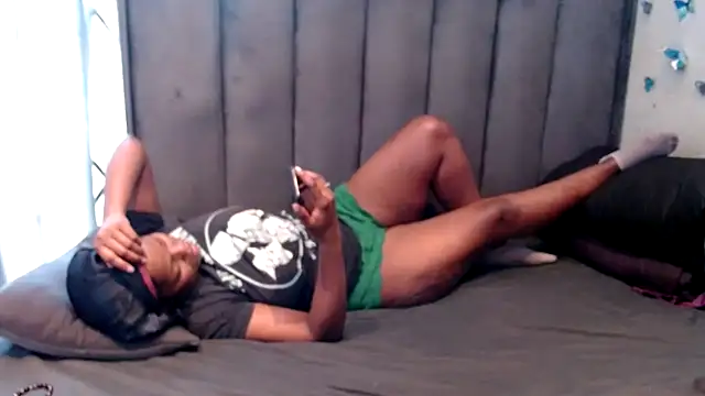 Snapshot of LustyDeziree1 chatting on February 2026 03:29:02 PM LustyDeziree1 online show from February 2026 03:29:02 PM