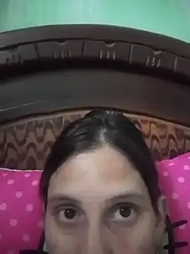 Snapshot of VictoriaLuxe chatting on October 2025 01:19:02 AM VictoriaLuxe online show from October 2025 01:19:02 AM