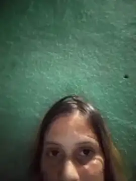 Snapshot of VictoriaLuxe chatting on October 2025 12:44:01 AM VictoriaLuxe online show from October 2025 12:44:01 AM