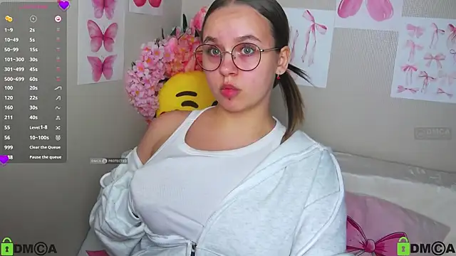 Lilysweet13 online show from October 2025 01:53:02 PM