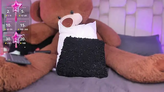 Daia Ortiz online show from December 2025 07:41:01 PM