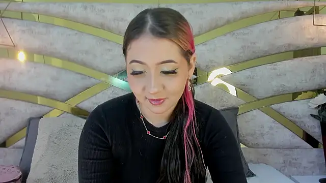 Sofiia Rossee  online show from February 2026 07:35:01 PM