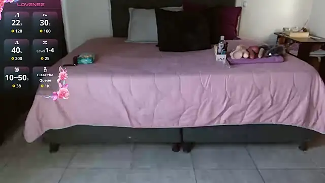 mia velvet1 online show from September 2025 02:28:02 PM