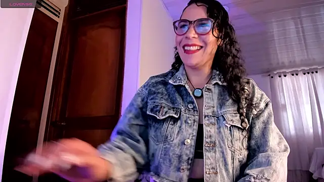 mia velvet1 online show from April 2026 01:49:02 PM