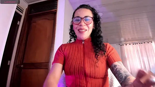 mia velvet1 online show from May 2026 12:54:02 PM