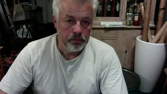 Snapshot of Berg_Boy chatting on September 2025 09:14:02 PM Berg Boy online show from September 2025 09:14:02 PM