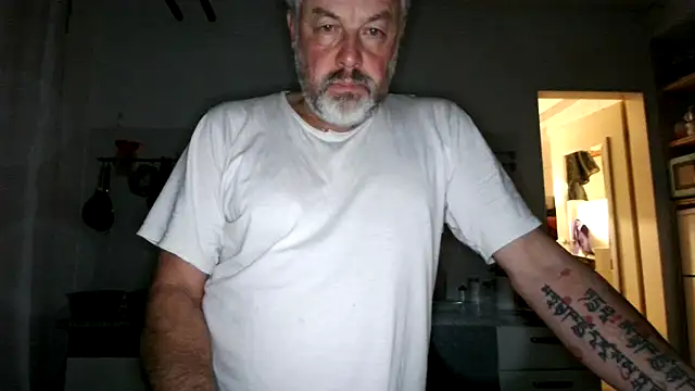 Snapshot of Berg_Boy chatting on October 2025 04:38:01 AM Berg Boy online show from October 2025 04:38:01 AM