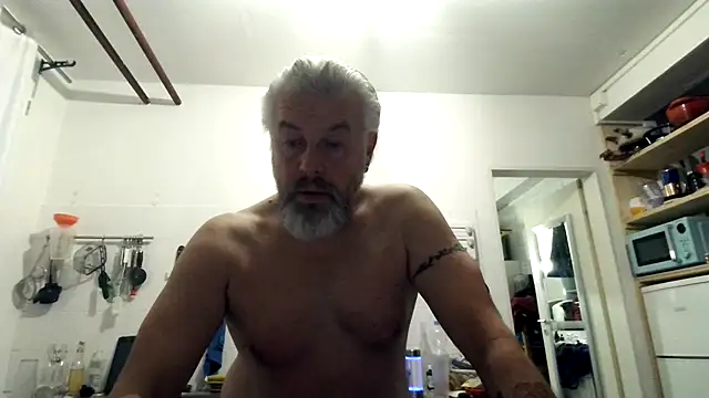 Snapshot of Berg_Boy chatting on January 2026 06:37:02 AM Berg Boy online show from January 2026 06:37:02 AM