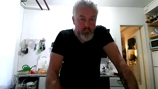 Snapshot of Berg_Boy chatting on February 2026 06:33:02 AM Berg Boy online show from February 2026 06:33:02 AM