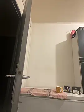 Hugo34bg online show from November 2025 02:36:01 AM