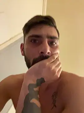 Hugo34bg online show from November 2025 03:05:01 AM